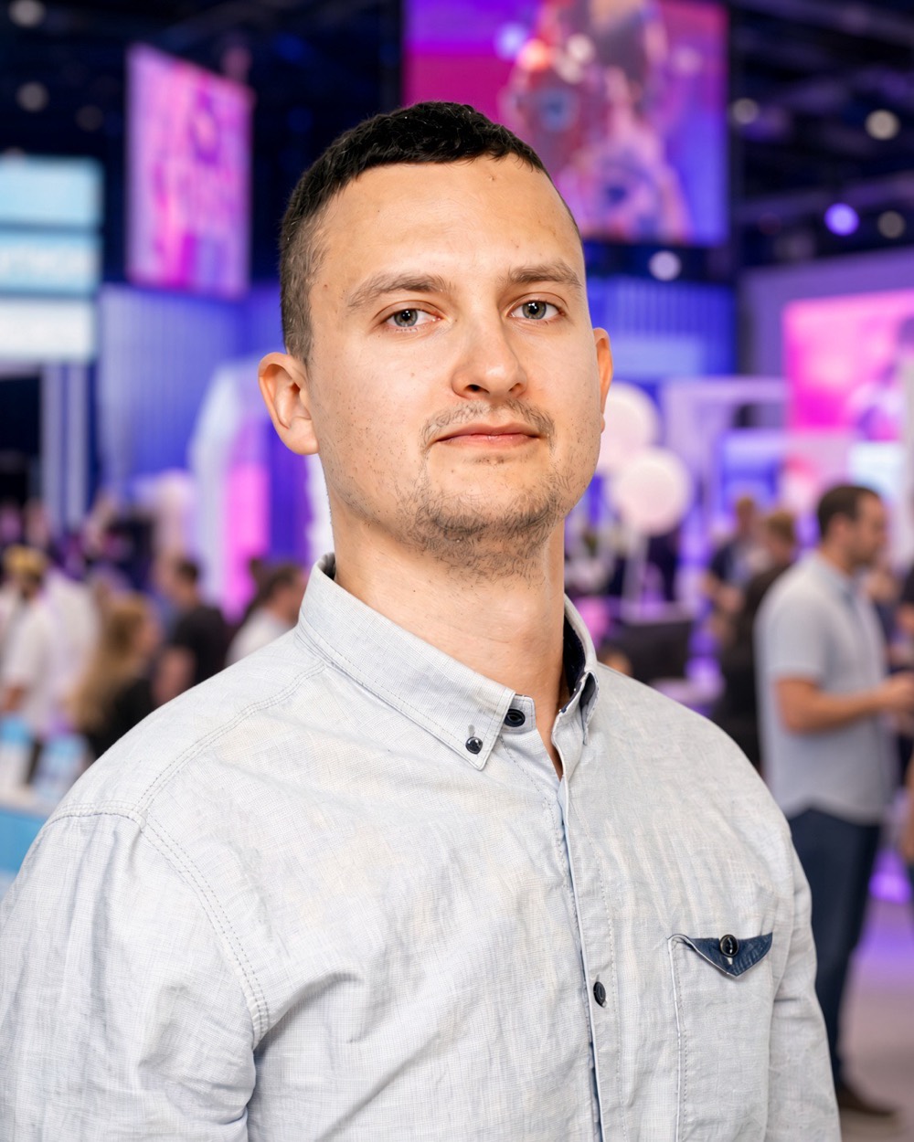 A member of the Veebi team